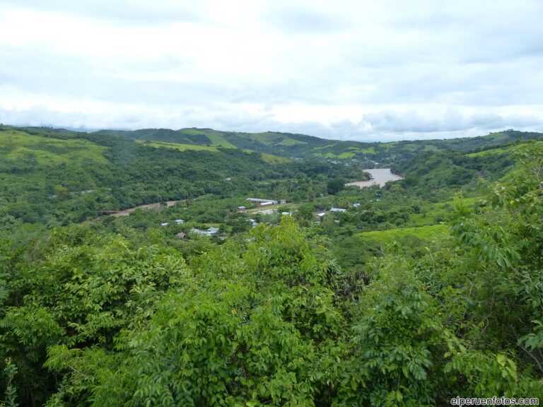 Rio Mayo, Los bungalos / bungalows de Santa Ana, Tarapoto